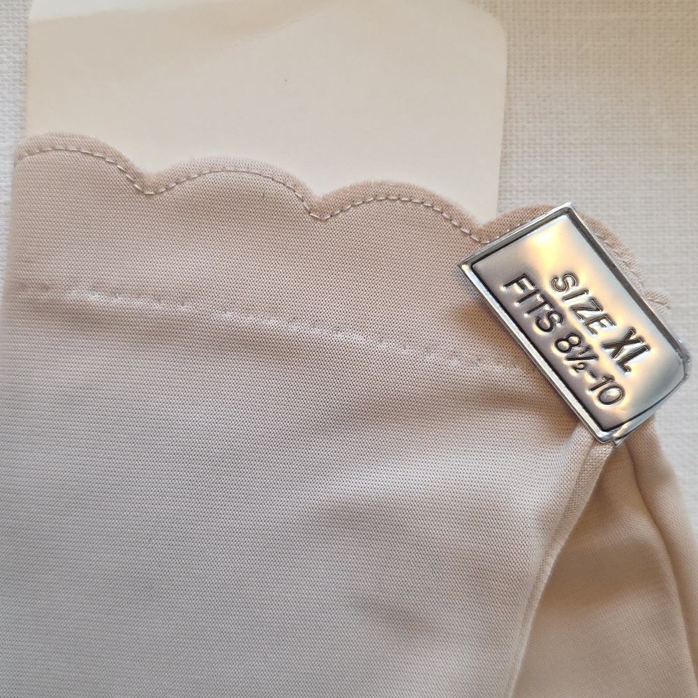 Vintage 60's Dress Gloves 'KAYSER' Soft Beige Nylon Gloves Scalloped XL 8.5-10 - Picture 3 of 7